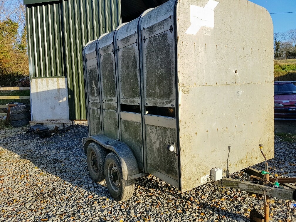 Cattle box converted to LED lights for winter